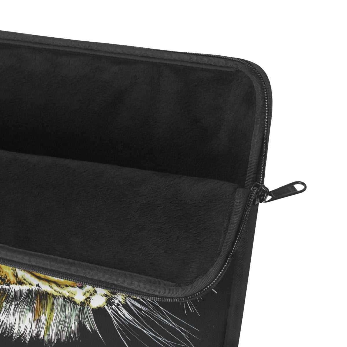 Bold Tiger Print Laptop Sleeve – Protection for Tech Lovers