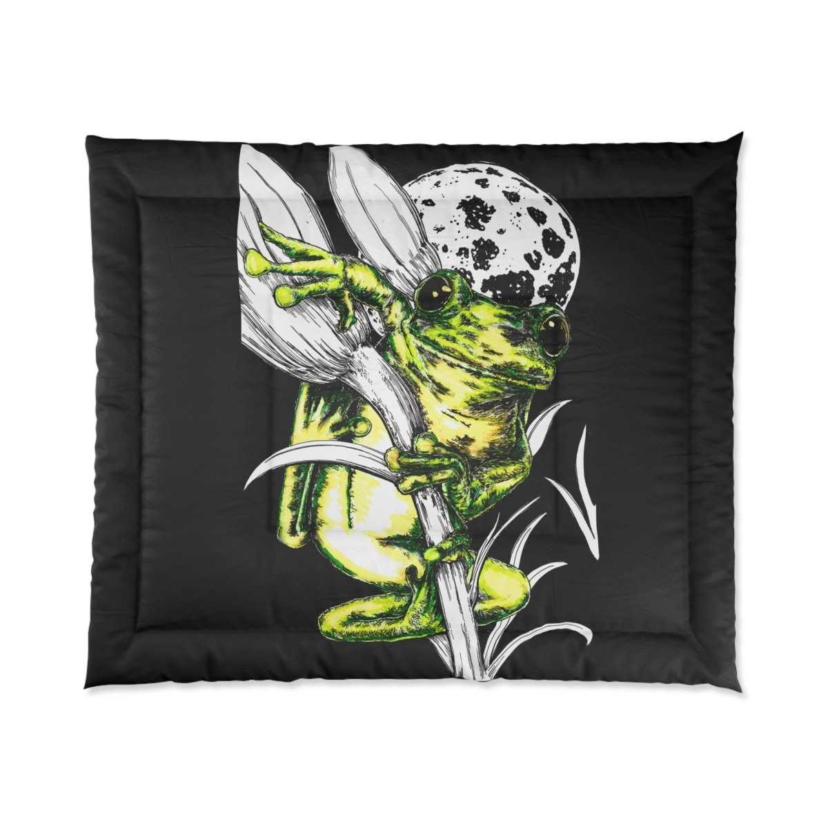 Moonlit Frog Comforter - Vibrant, Nature - Inspired Bedding for Animal Lovers - Curran Artworks