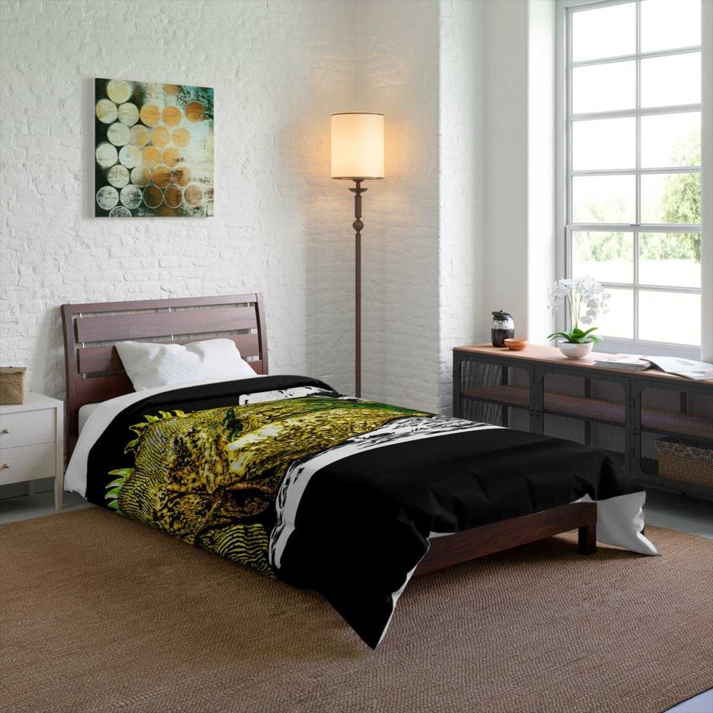 Reptile Moon Art Comforter Cozy Bedding for Reptile Lovers